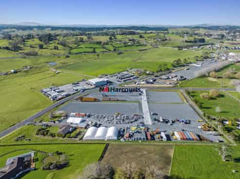 Just ONE left! Superb Commercial Yard