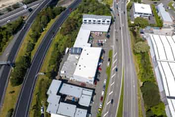 400 sqm Office/ Storage  with 10 Carparks
