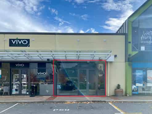 'One site left' at Remarkables Park Town Centre
