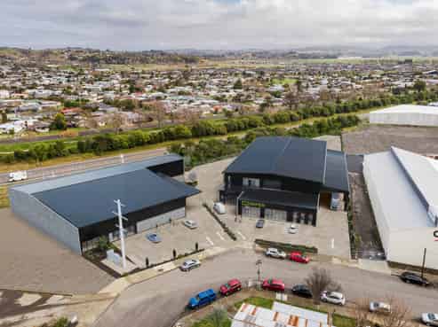 Brand New Industrial Warehouse for Lease