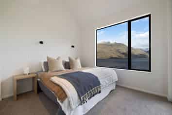 38A & 38B MacKinnon Terrace, Sunshine Bay