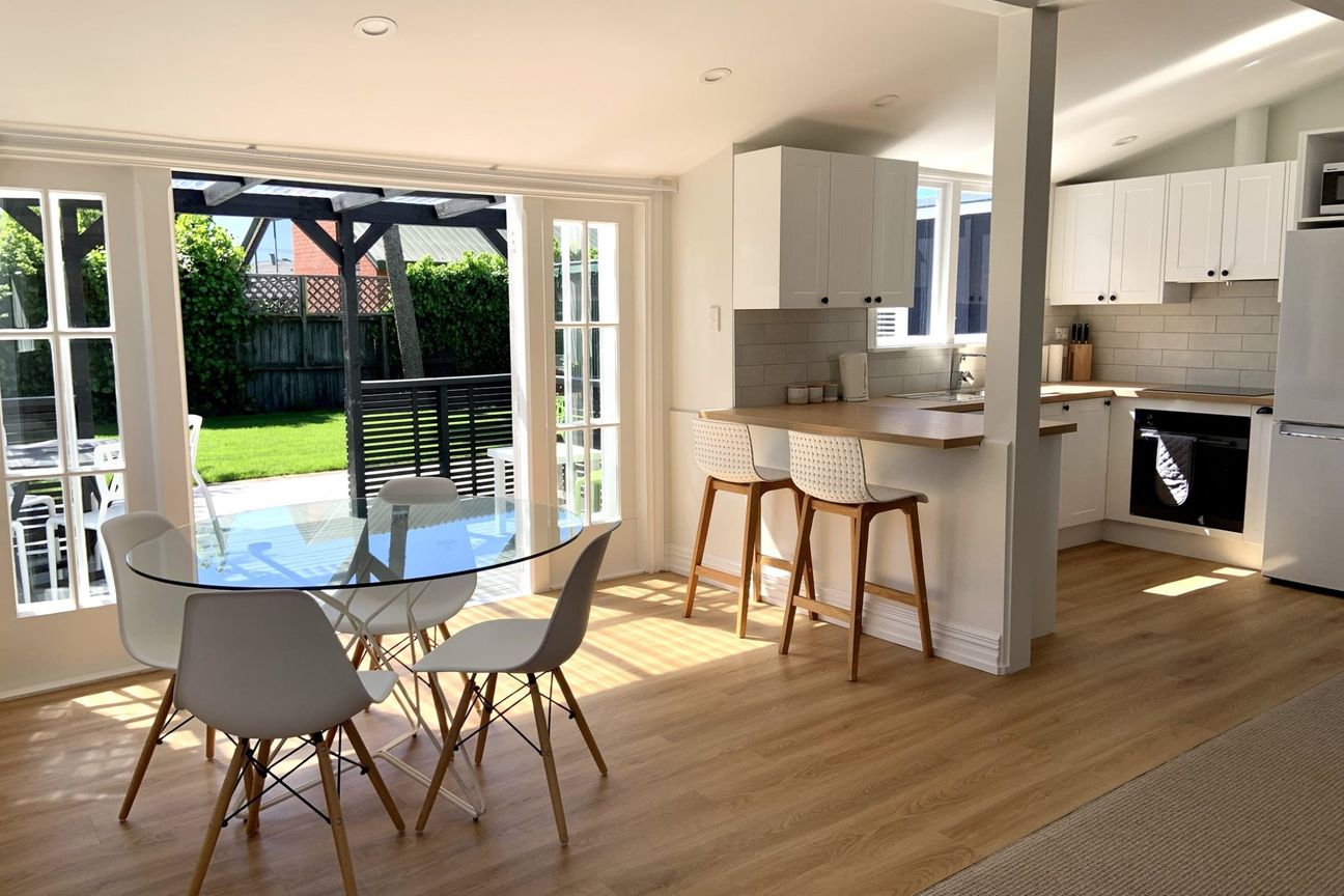 Beautifully furnished fully renovated villa in prime location! - Aanzicht 6