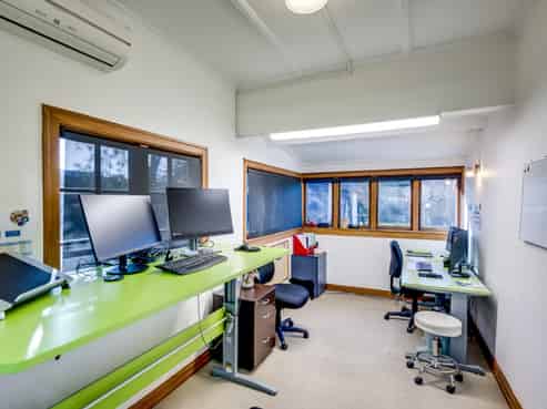 High-profile 180sqm office workspace