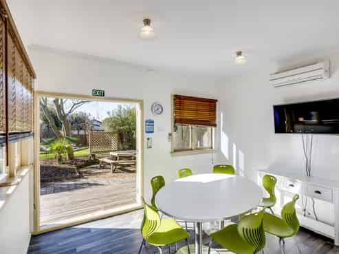 High-profile 180sqm office workspace