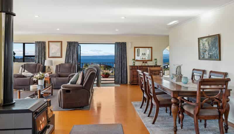 33 Turangitukua Terrace, Whareroa