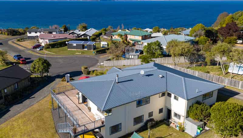 33 Turangitukua Terrace, Whareroa