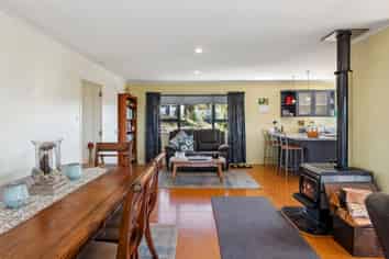 33 Turangitukua Terrace, Whareroa