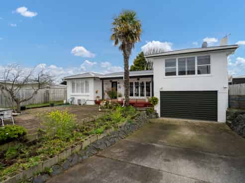 15 Arnold Street, Leamington