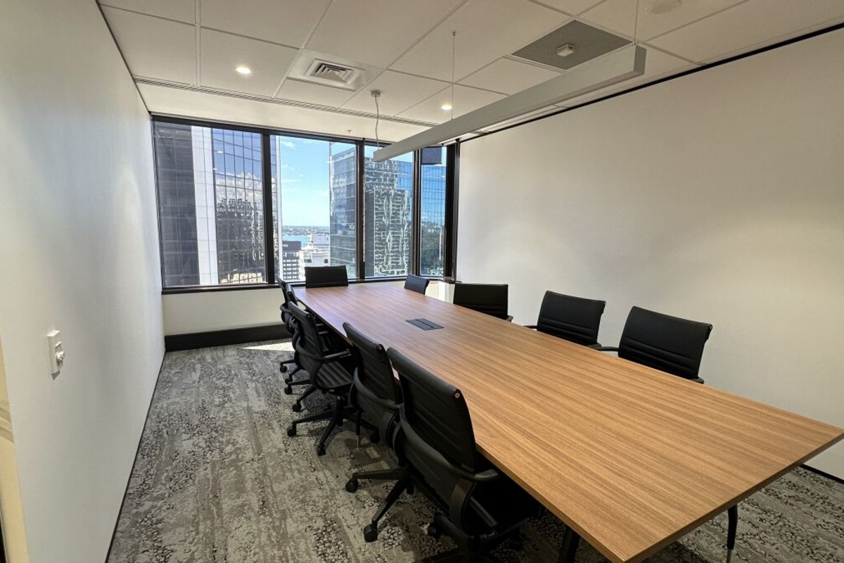 Top quality furnished tenancy - Vista 5