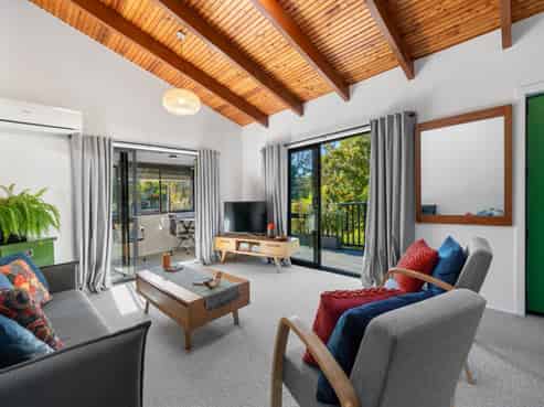 17b Rutherford Street, Otumoetai