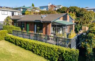 17b Rutherford Street, Otumoetai