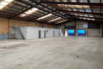 Quality Warehouse - Upper Hutt