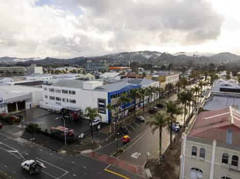 Substantial Lease Opportunity