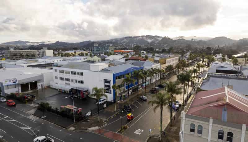 75-77 Peel Street, Gisborne