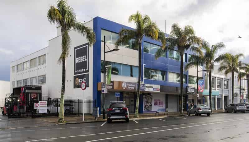 75-77 Peel Street, Gisborne
