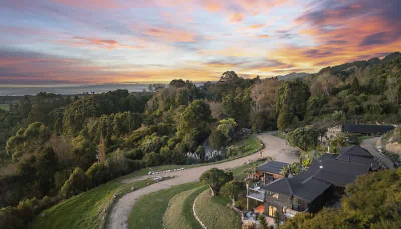 141 Rocklands Road, Clifton