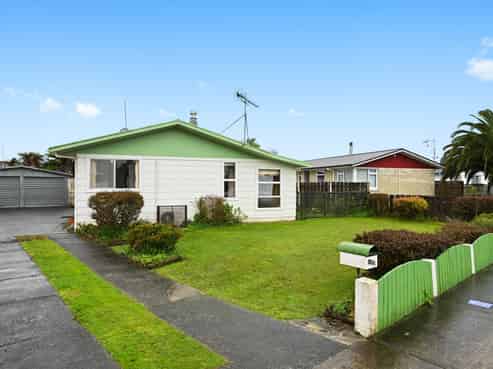 108 Saxbys Road, Deanwell