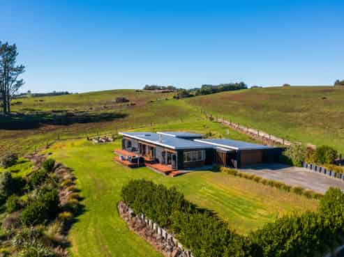 127 Hauora Lane, Waitoki
