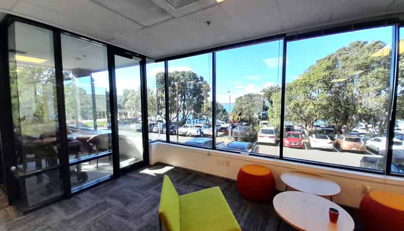 Unit B/95 Hurstmere Road, Takapuna