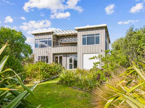 33 Marram Way, Peka Peka