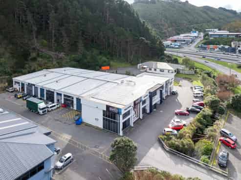 Strategically positioned – For Sale or Lease