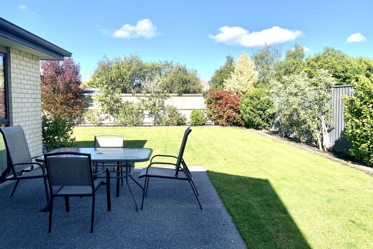 Fantastic fully furnished family home situated in a quiet cul-de-sac in established subdivision! - Widok 3