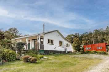 195 Powerhouse Road, WESTPORT