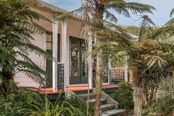 195 Powerhouse Road, WESTPORT