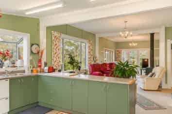 195 Powerhouse Road, WESTPORT