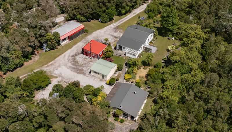 195 Powerhouse Road, WESTPORT