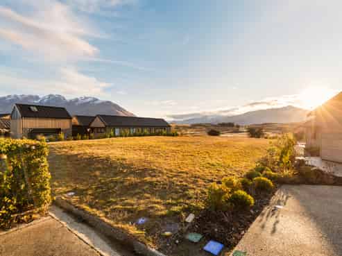 9 Torridon Court, Jacks Point