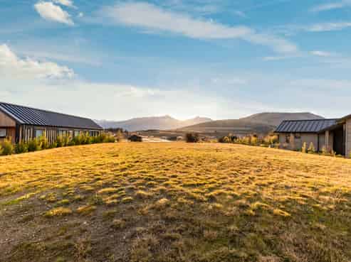 9 Torridon Court, Jacks Point