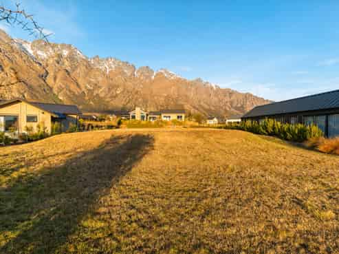 9 Torridon Court, Jacks Point