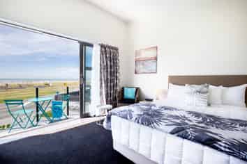 1/27 Marine Parade, Carters Beach