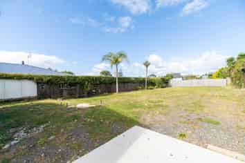 2/75 Marine Parade, Mellons Bay