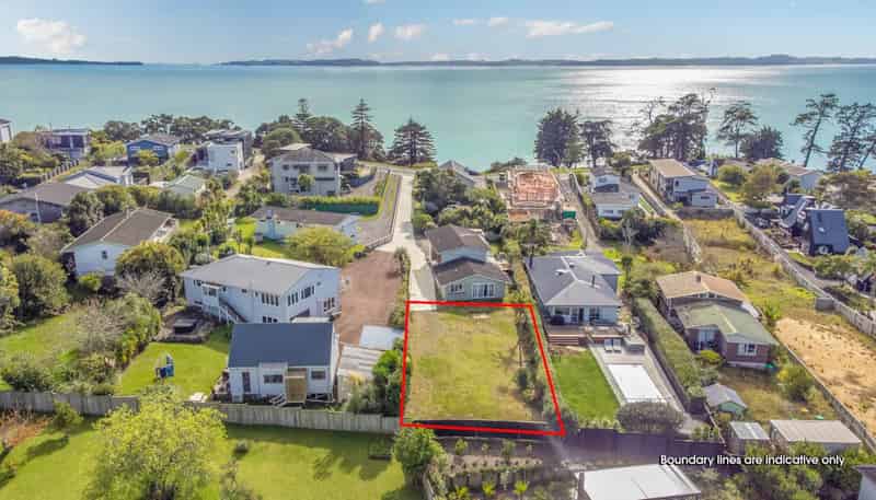 2/75 Marine Parade, Mellons Bay