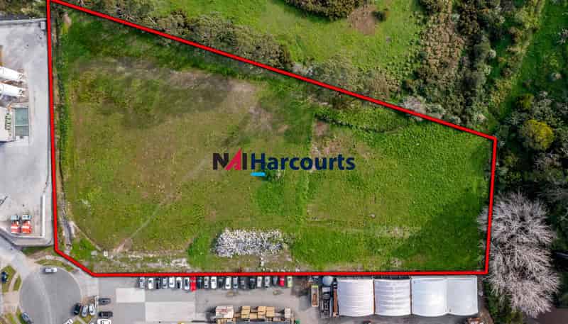 24 Sawmill Road, Riverhead