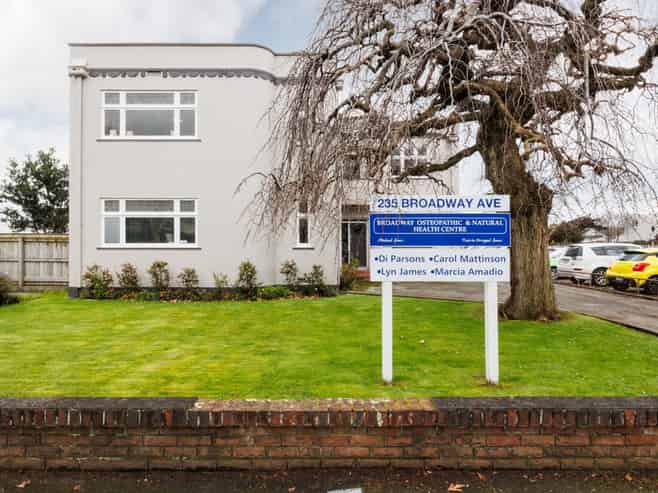 For lease suite 1 office