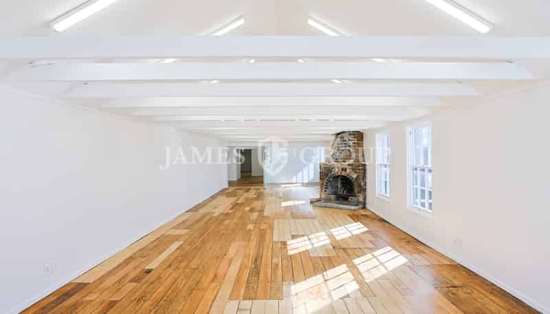 4 Galatos Street, Newton