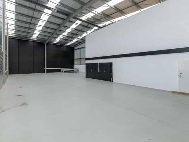 Quality office plus warehouse