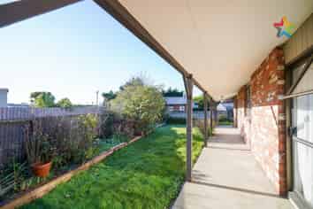 185,187,18 Scott Street, Kingswell