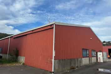 Simple warehousing solution