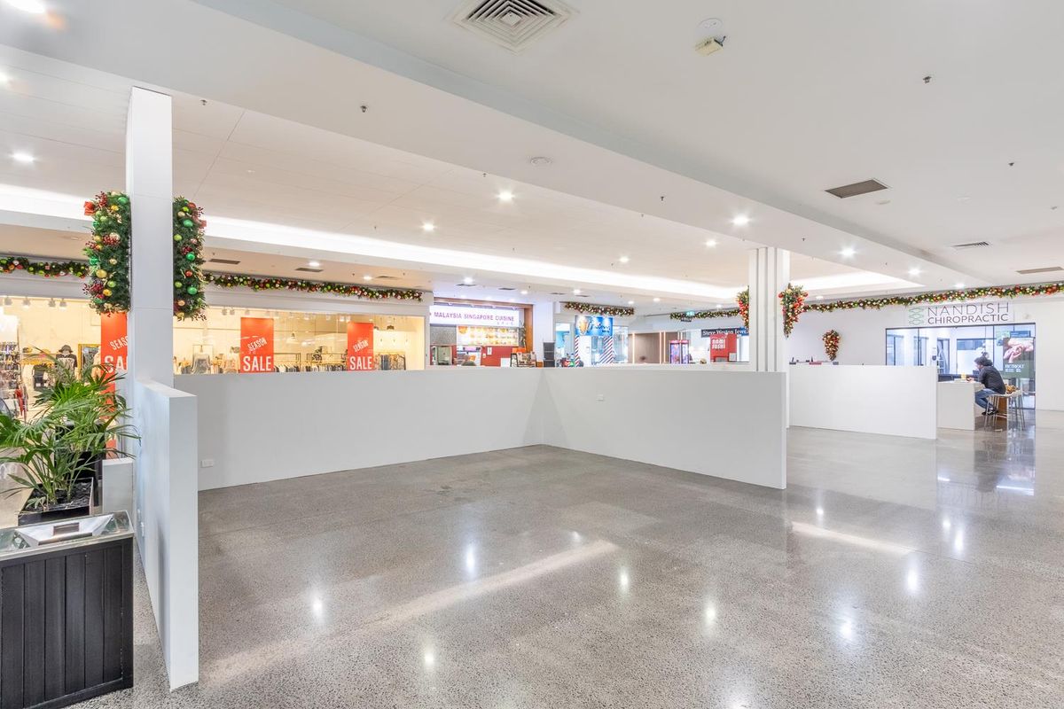 Meadowlands Plaza