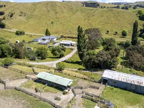 411 Cannock Road, Hinakura