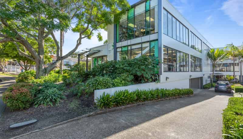 Level 1/Area B 132 Hurstmere Road, Takapuna