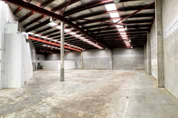 Versatile Industrial Space | 1,728m2 | Wiri