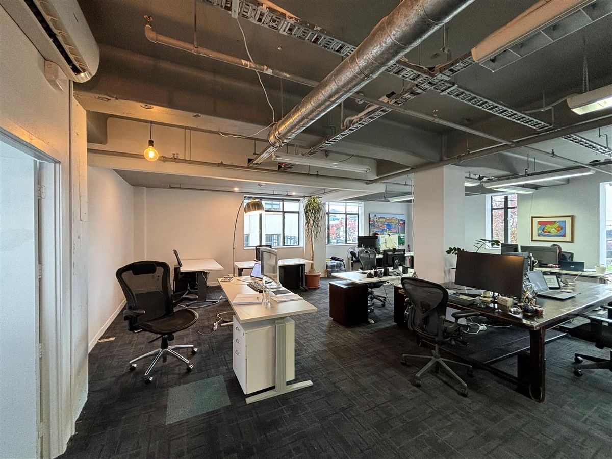 Modern Office in Newmarket, Newmarket