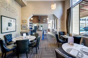 Landmark Hotel in Napier's Art Deco Quarter