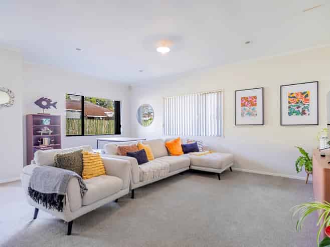 16A Lincoln Road, Henderson