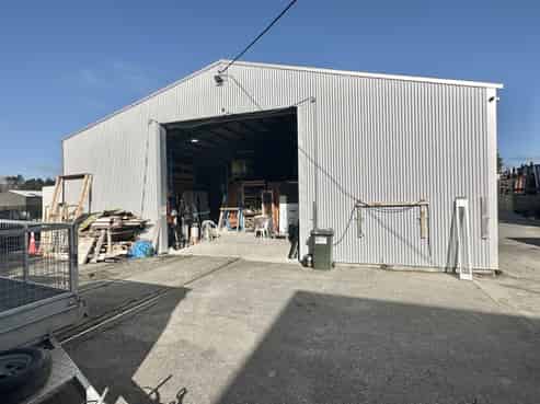 Versatile Carter's Flat Opportunity